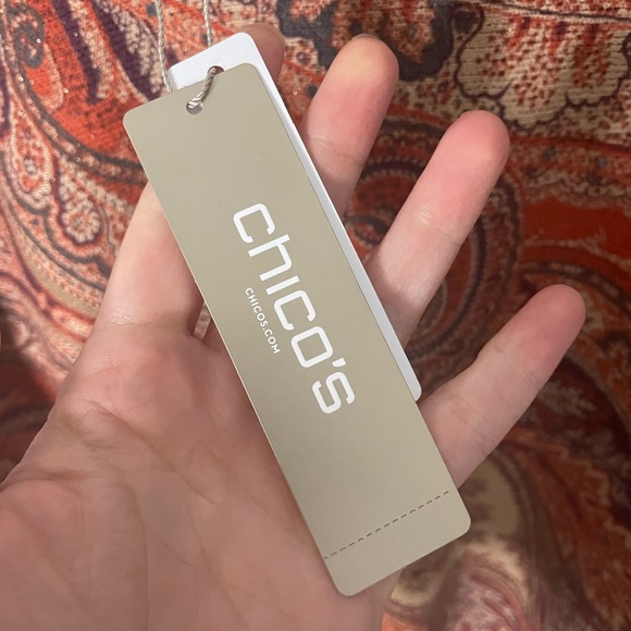 Chico’s NWT Coco Paisley Detail Pullover Size 1 (US Size 8/M) - Picture 3 of 10